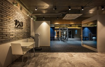 東京都のパーソナルジムの内装デザイン事例（サンリット建設）