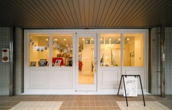 神奈川県の写真館の内装デザイン事例（サンリット建設）