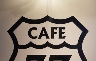 山口県のカフェの内装デザイン事例（株式会社サライデザインルーム）