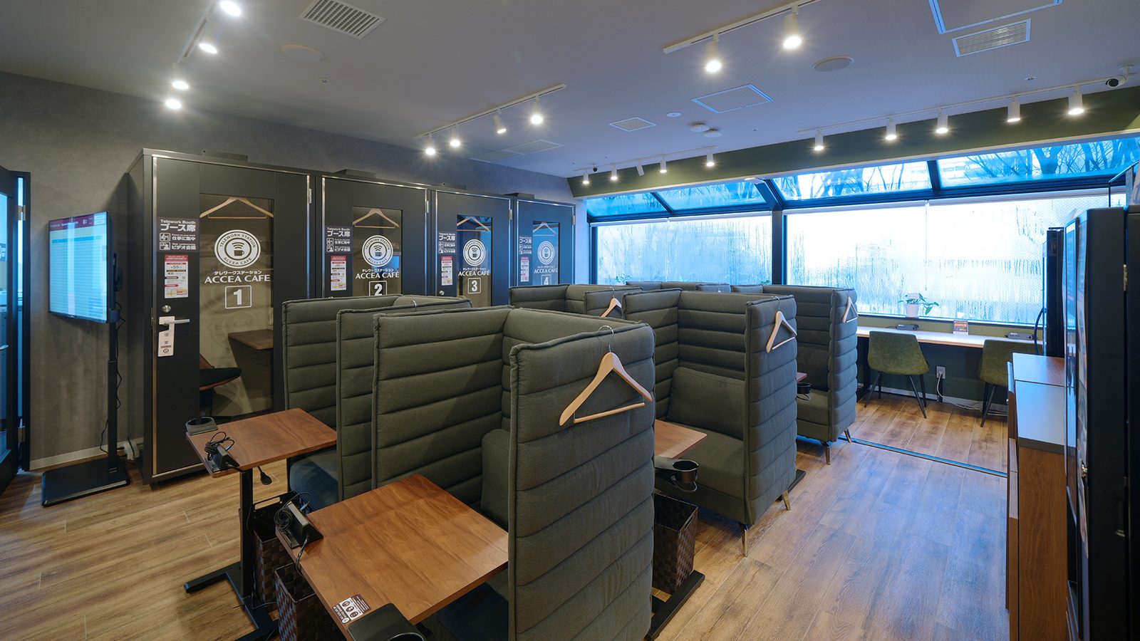 ACCEA CAFÉ OBPツイン21店の内装(大阪府・カフェ・ワーク×ブース)