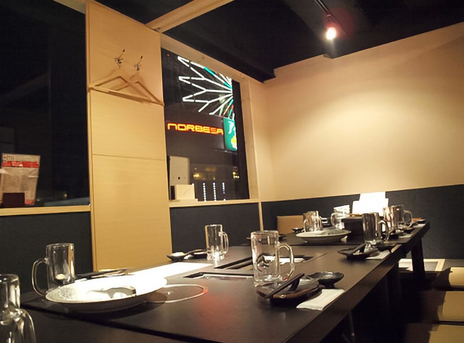 全席個室酒場 炙り旬の内装（北海道・居酒屋・全席個室×格子）
