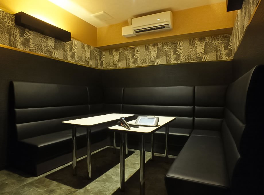 北海道・カラオケ歌屋 すすきの南4条店