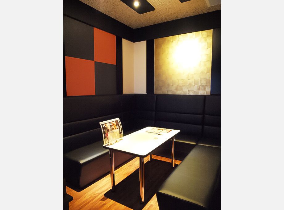 みゅうじっくはうす歌屋 函館美原店の施工事例写真 3。施工：タカハシアートプランニング株式会社