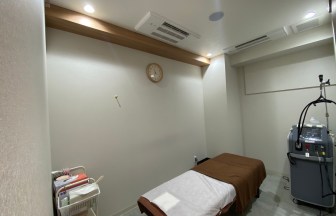 千葉県のクリニックの内装デザイン事例（ビリーフデザイン）