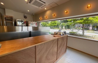 千葉県のベーカリーの内装デザイン事例（ビリーフデザイン）