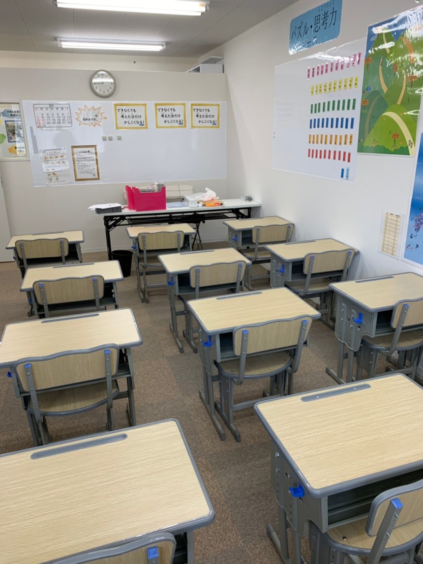 千葉県の学習塾の内装デザイン事例（ビリーフデザイン）