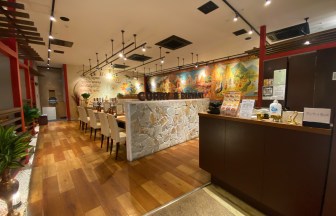 千葉県のインド料理店の内装デザイン事例（ビリーフデザイン）