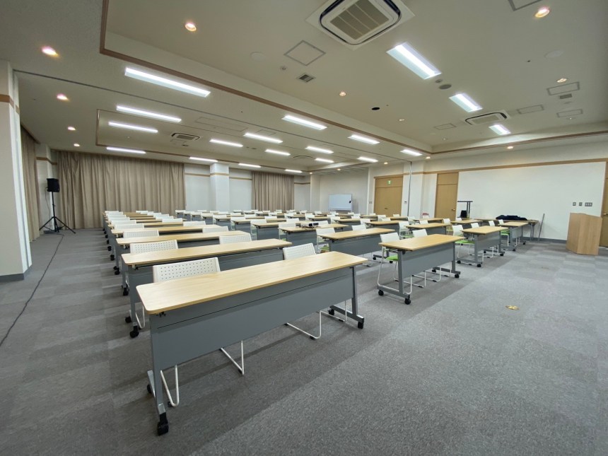 千葉県の講習会場の内装デザイン事例（ビリーフデザイン）