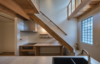 京都府の住宅の内装デザイン事例（クサノユカリ建築設計室）
