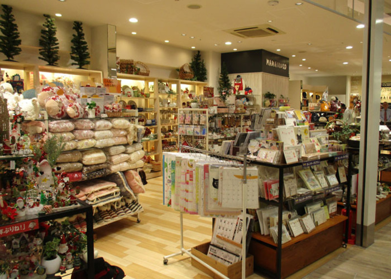 兵庫県のショップの内装デザイン事例（奥田建築工房）