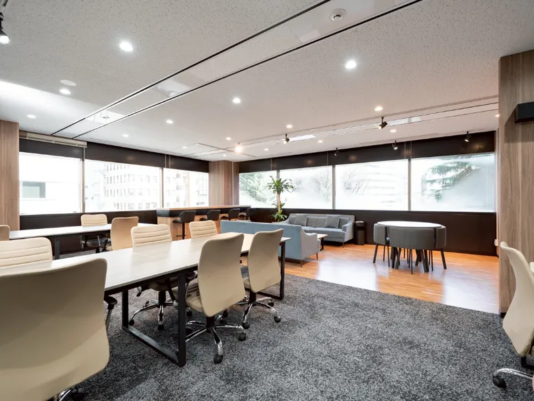 立川市のオフィス内装（執務ゾーン・居抜き）｜東京都立川市・施工：株式会社S plus Design's