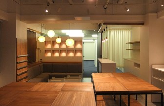 福岡県の店舗の内装デザイン事例（TSURUMO）