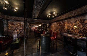 秋葉原／東京のスチームパンクカフェ 秘密結社薔薇十字団｜カフェの内装デザイン事例（サンリット建設（DESIGN STUDIO TEMPO））