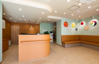 用賀／東京のSOL整形外科世田谷スポーツクリニック｜整形外科の内装デザイン事例（サンリット建設（DESIGN STUDIO TEMPO））