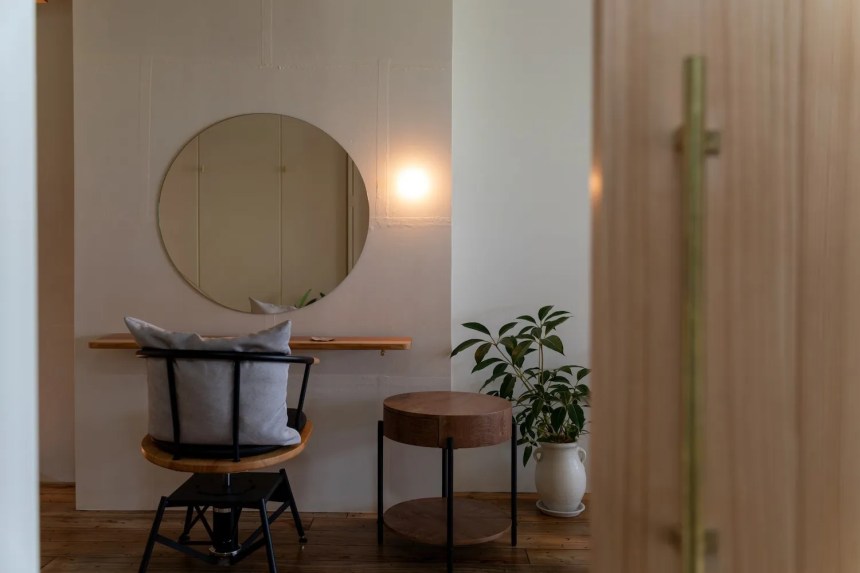 愛知県名古屋市の椛月｜美容室の内装デザイン事例（HEMIIK&Co.）