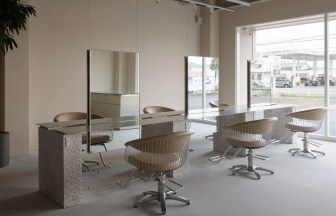 愛知県豊川市のachieve till Smartsalon｜美容室の内装デザイン事例（HEMIIK&Co.）