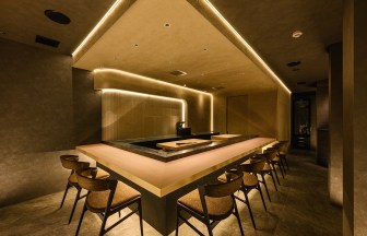 恵比寿／東京の鮨こうへい｜寿司店の内装デザイン事例（サンリット建設（DESIGN STUDIO TEMPO））