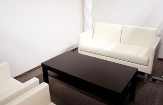 〒060-0807 札幌市北区北7条西4丁目8－3 北口ヨシヤビル９ＦのＮＳサービス｜事務所の内装デザイン事例（タカハシアートプランニング 株式会社）