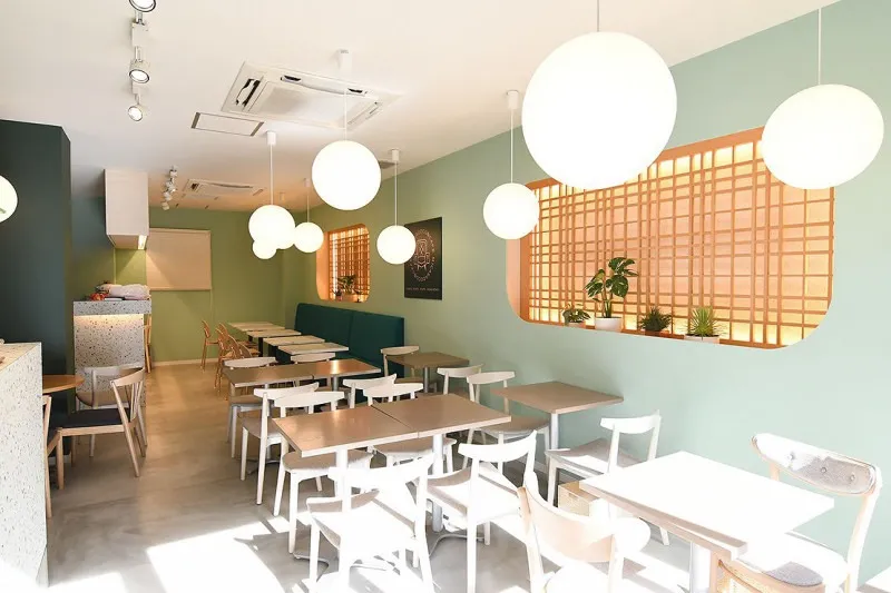 東京都渋谷区神宮前のMicasadeco&Cafe 神宮前店｜カフェの内装デザイン事例（株式会社ツープラスフォーデザイン）
