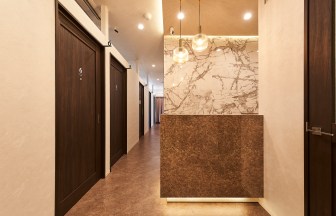 広島県広島市中区袋町2-22 袋町Kビル301のThree Salon｜エステサロンの内装デザイン事例（株式会社SPパートナーズ）