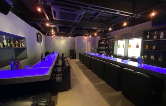東京都のガールズバーの内装デザイン事例（株式会社S plus Design’s）