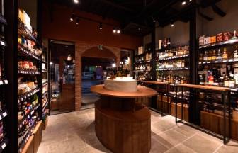 東京都杉並区の杉並区の小売店兼バー｜飲食店の内装デザイン事例（株式会社effort）