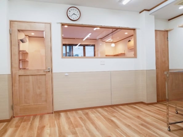 東京都品川区荏原3-5-21-1FのMARBLE DOG｜ペット関連の内装デザイン事例（株式会社effort）