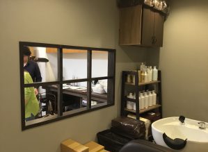 千葉県船橋市のヘアーサロン（50㎡）の内装デザイン事例（株式会社GLOBALデザイン）